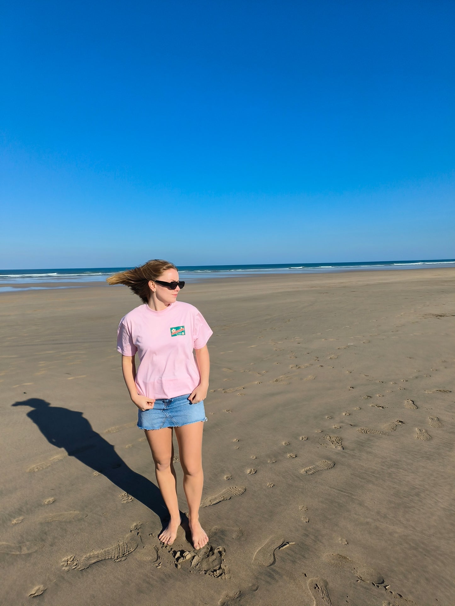 Surf Gurl T-Shirt - Baby Pink